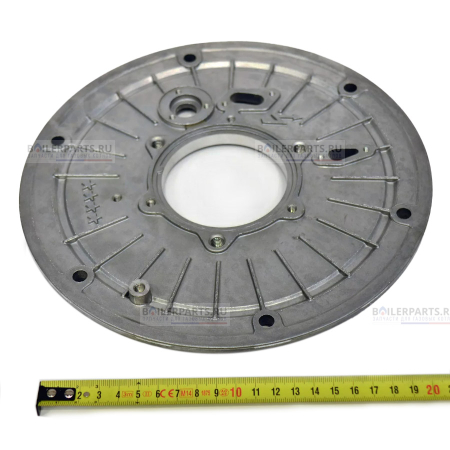 Крышка камеры сгорания передняя для котлов Baxi 710462800