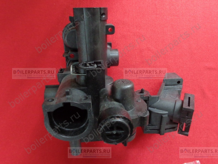 Группа обратки (правый гидроузел возврата) Ariston BITRON 65104335